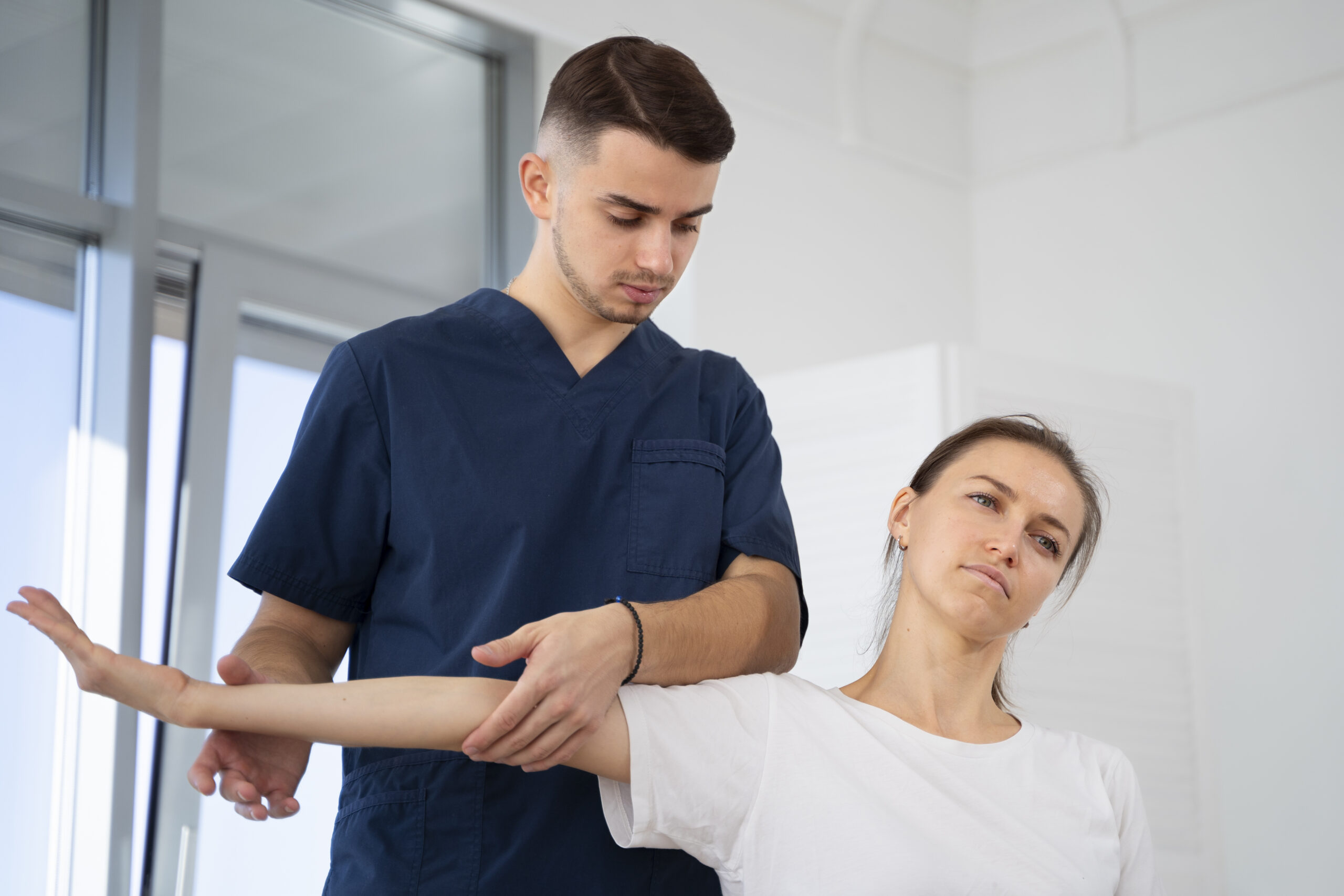 fizjoterapia-rehabilitacyjna-sredni-strzal